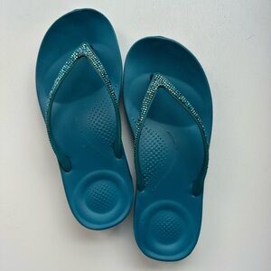FitFlop Womens Size 5 Flip Flops "Sea Blue" IQushion Ergonomic Arch Support